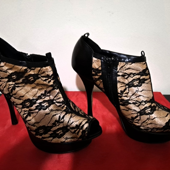 Just Fab Peep Toe Stilettos - Picture 5 of 7